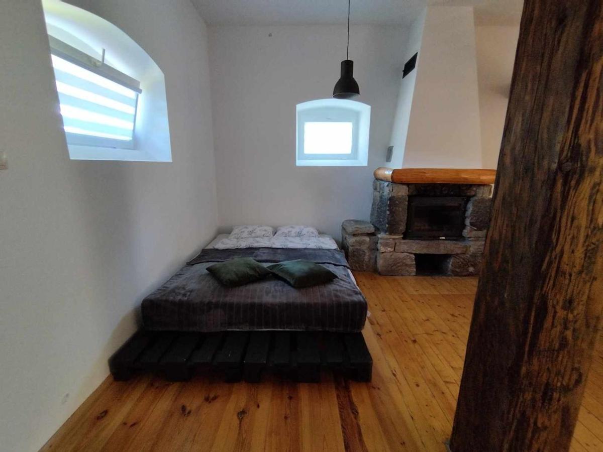 Apartamenty - Stara Stajnia - Na Krancu Swiata มิลคุฟ ภายนอก รูปภาพ