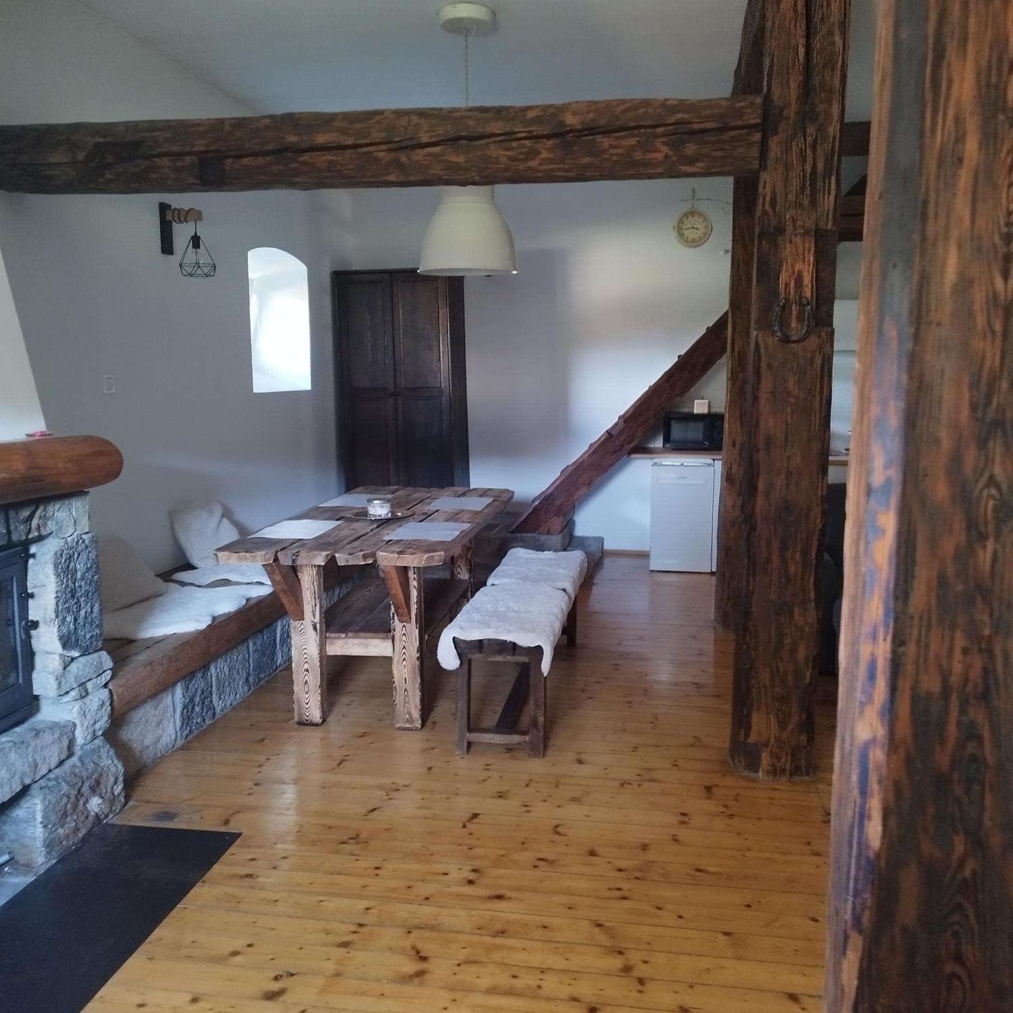 Apartamenty - Stara Stajnia - Na Krancu Swiata มิลคุฟ ภายนอก รูปภาพ
